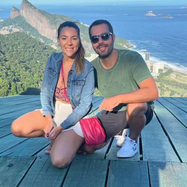 ❤️ Amor, feliz aniversário! Desejo que o seu novo ciclo seja repleto de felicidades, alegrias e muitas realizações! E que esse seja apenas o primeiro aniversário de muitos juntos!
Desde que você chegou a vida ficou muito mais feliz, colorida e completa! Obrigada por estar sempre ao meu lado, por me apoiar, ser tão parceiro, e principalmente, por me fazer tão feliz!
Amo você, amo amar você e amo compartilhar a vida com você. Ainda bem que é VOCÊ!